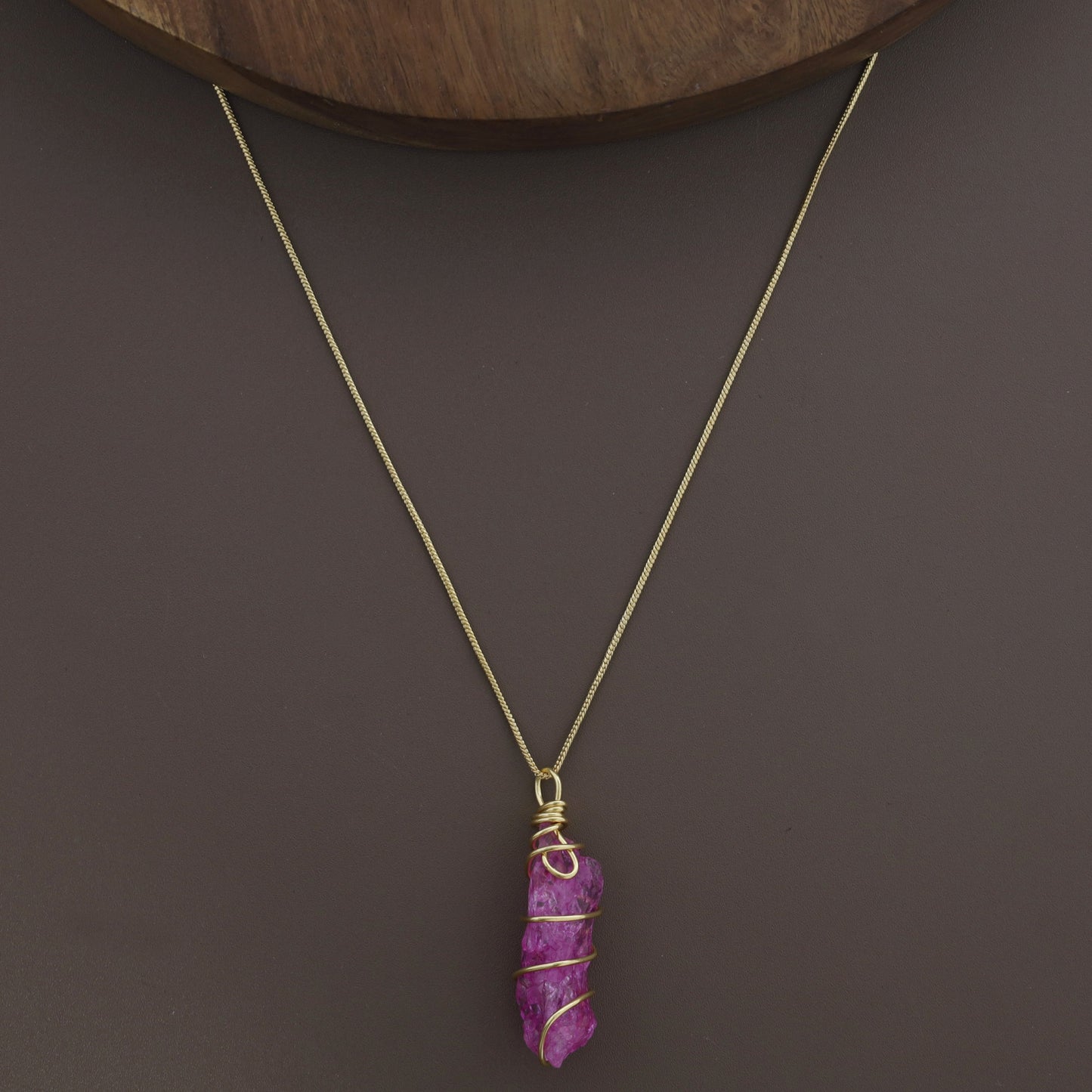 Binded Dyed Stone Neckpiece